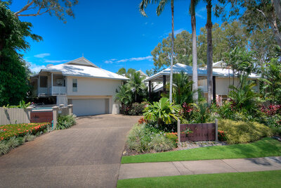 Entrance Port Douglas Retreat