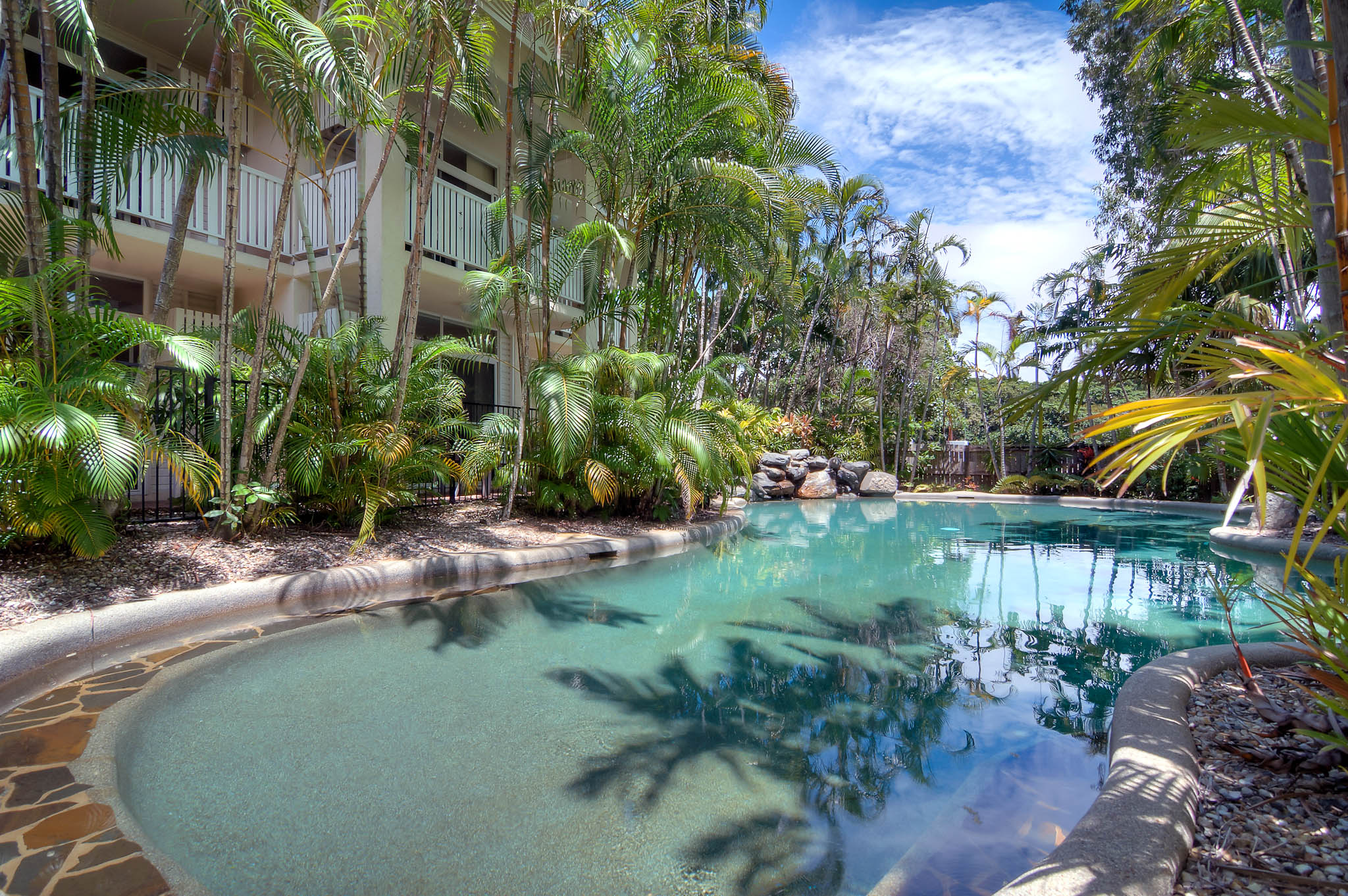 Port Douglas Accommodation, Port Douglas Retreat Hotel Swimming pool